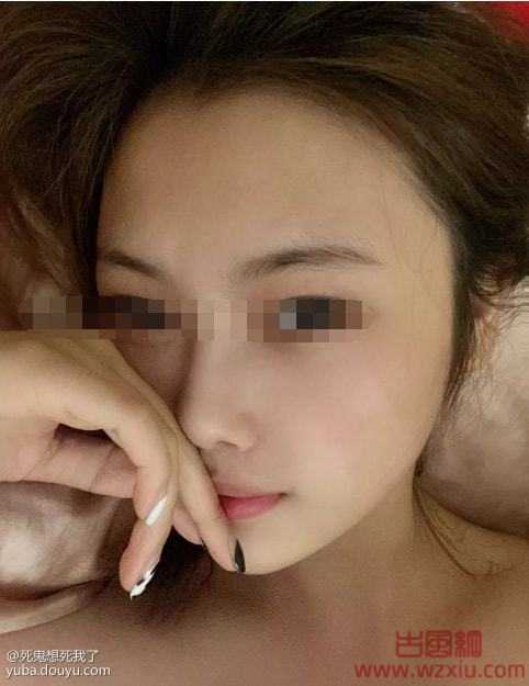 斗鱼某超级神豪20万S了三天爆出床照+大量聊天记录!