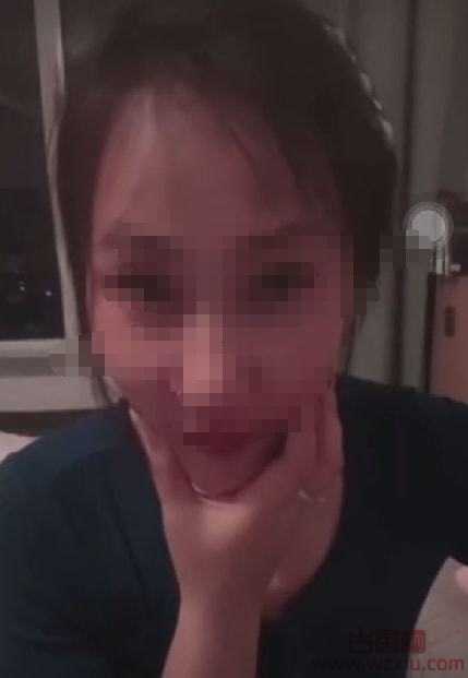 女主播花式ghs手电筒真空上阵并直言:这不比PK强？