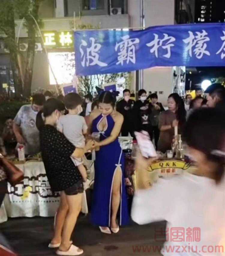 波霸奶茶老板娘因穿着性感被举报？回应哭着喊“穿衣自由”！